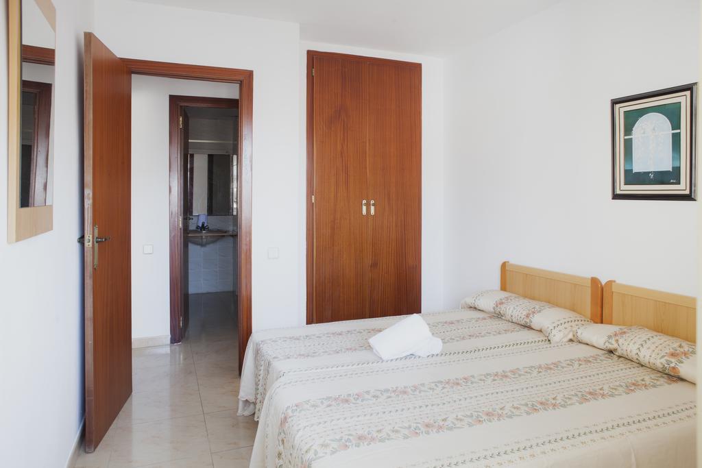 Suite Apartments Arquus Salou Kamer foto