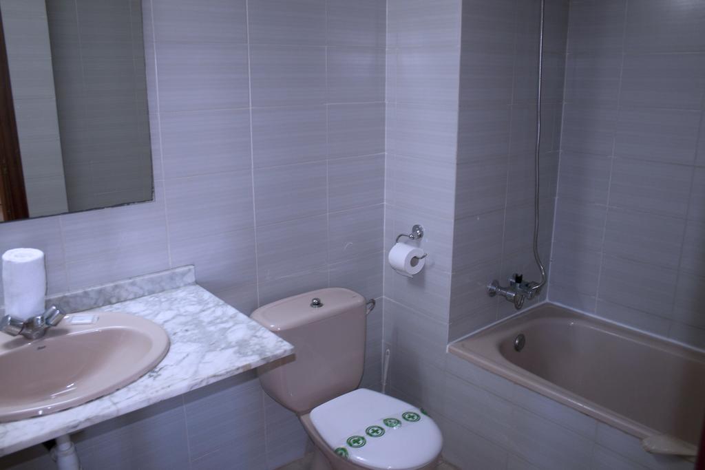 Suite Apartments Arquus Salou Buitenkant foto