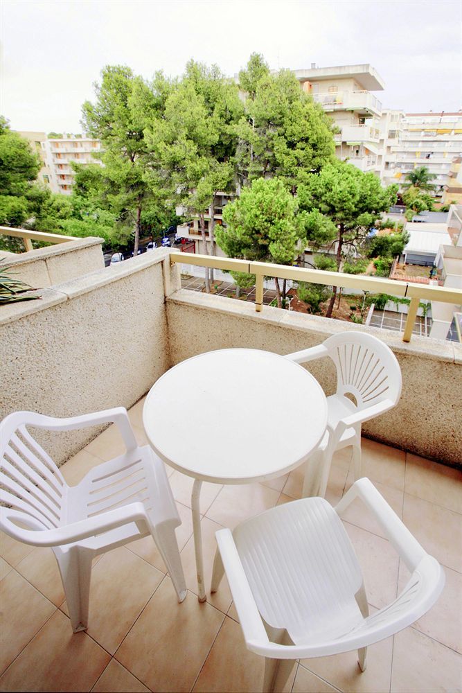 Suite Apartments Arquus Salou Buitenkant foto