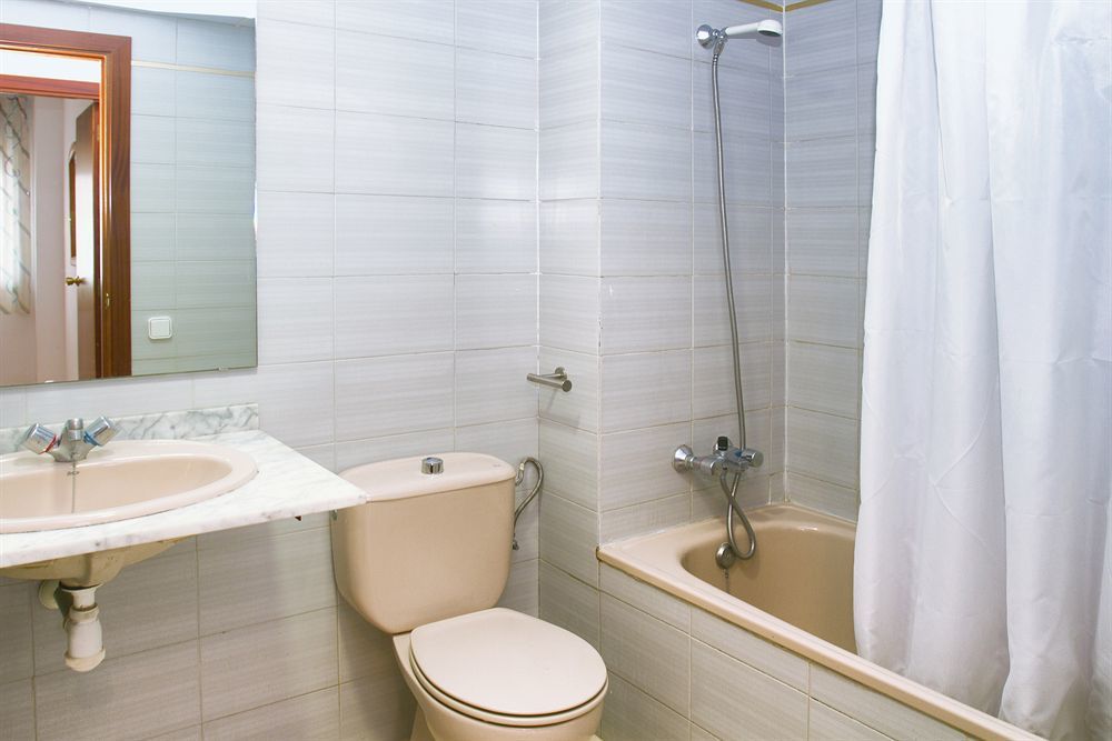 Suite Apartments Arquus Salou Buitenkant foto